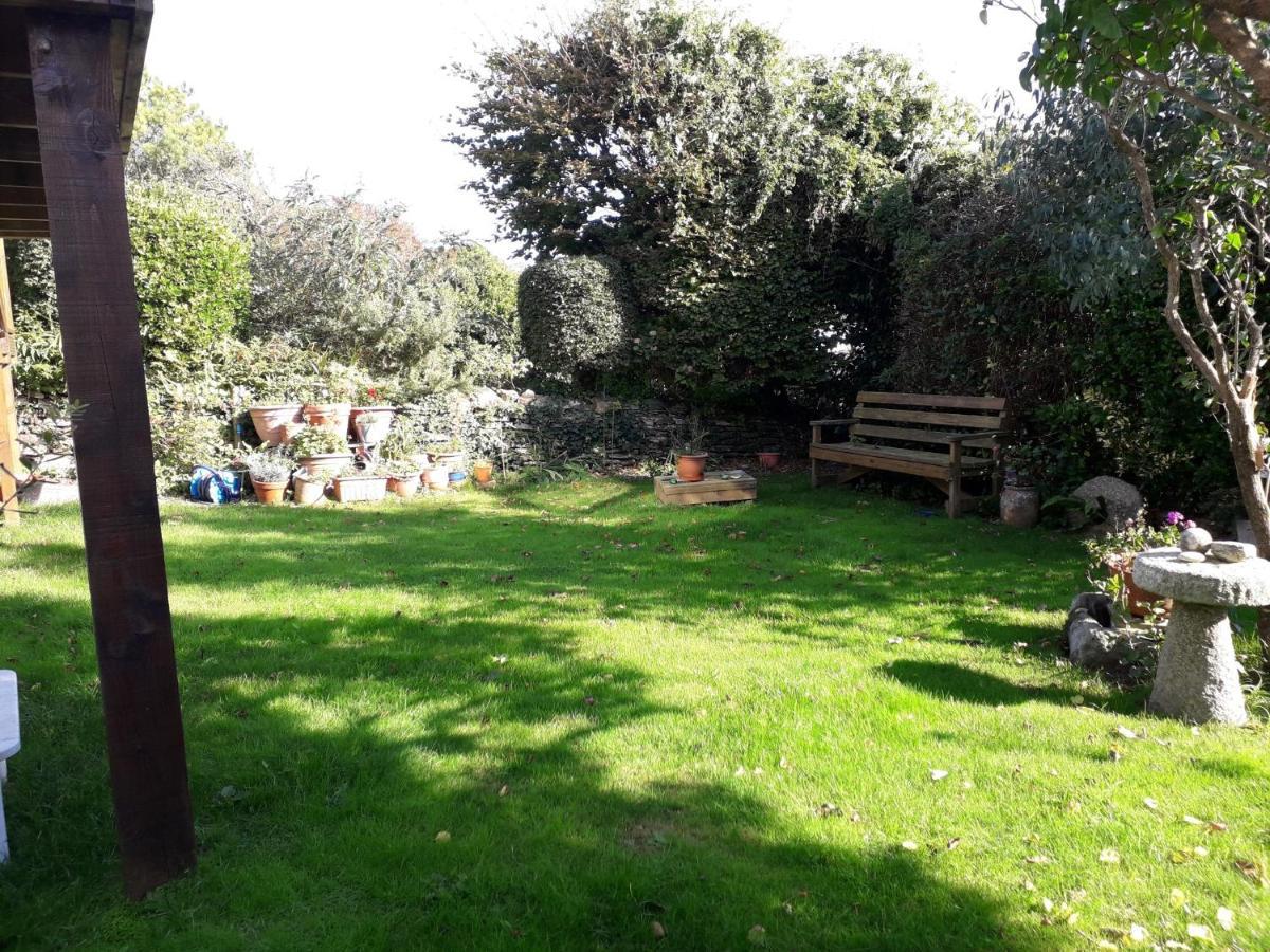 Curlews Cottage - House With 3 Bedrooms And Garden - Walking Distance To The Beach Perranporth Exterior photo